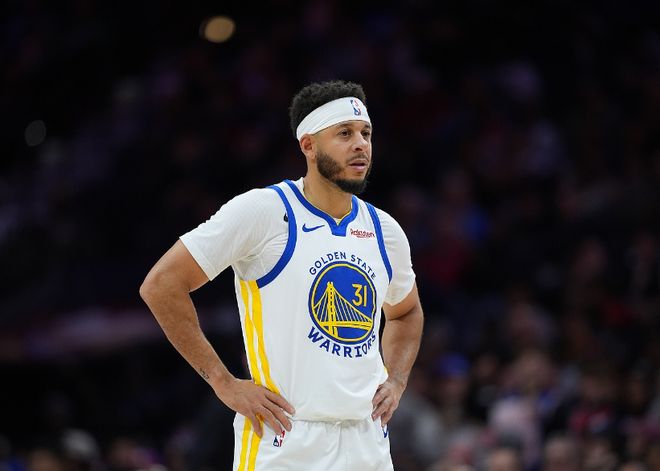 勇士末节疯狂追分仍惜败爵士 桑托斯15+7+5成关键