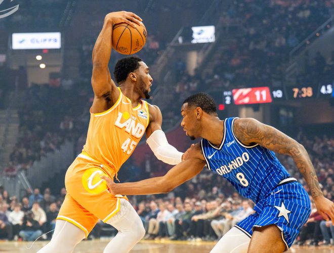 哈登26分米切尔42分 骑士力克魔术迎四连胜