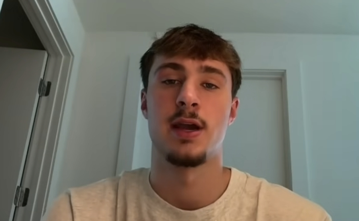 弗拉格独行侠挣扎成长：从大学冠军到NBA的蜕变