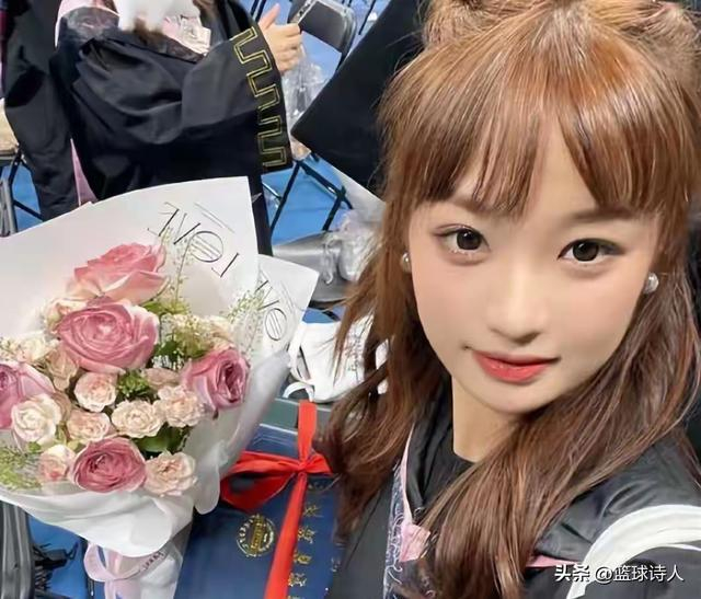 杨瀚森女友带利拉德儿子玩转NBA社交圈