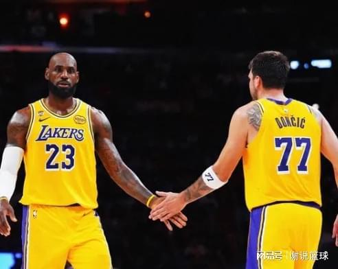 湖人三核伤退迎战雷霆 或遭横扫冲击季后赛前景